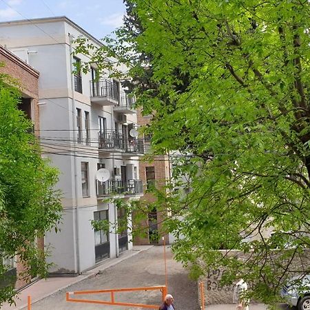 Nino'S Hotel On Tsamebuli Tbilisi Ngoại thất bức ảnh