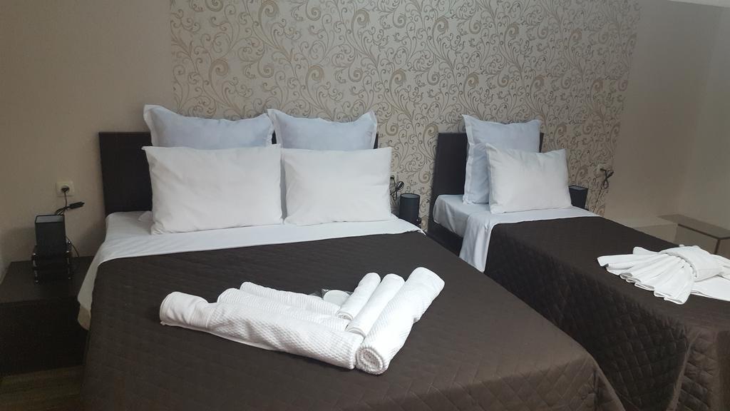 Nino'S Hotel On Tsamebuli Tbilisi Ngoại thất bức ảnh