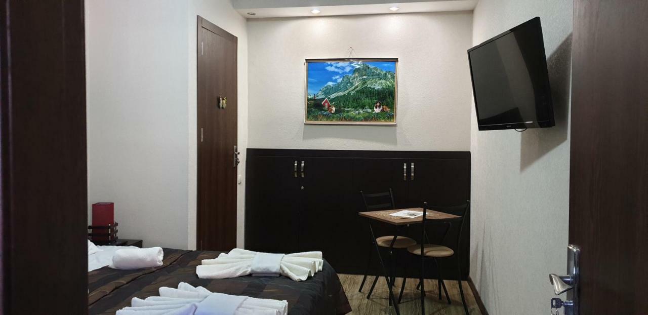 Nino'S Hotel On Tsamebuli Tbilisi Ngoại thất bức ảnh